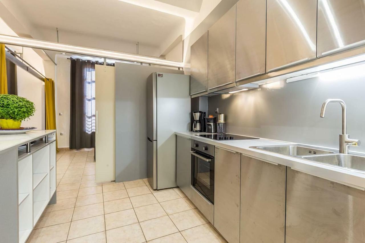 아테네 Renovated Loft At The Center Of Monastiraki 아파트 외부 사진